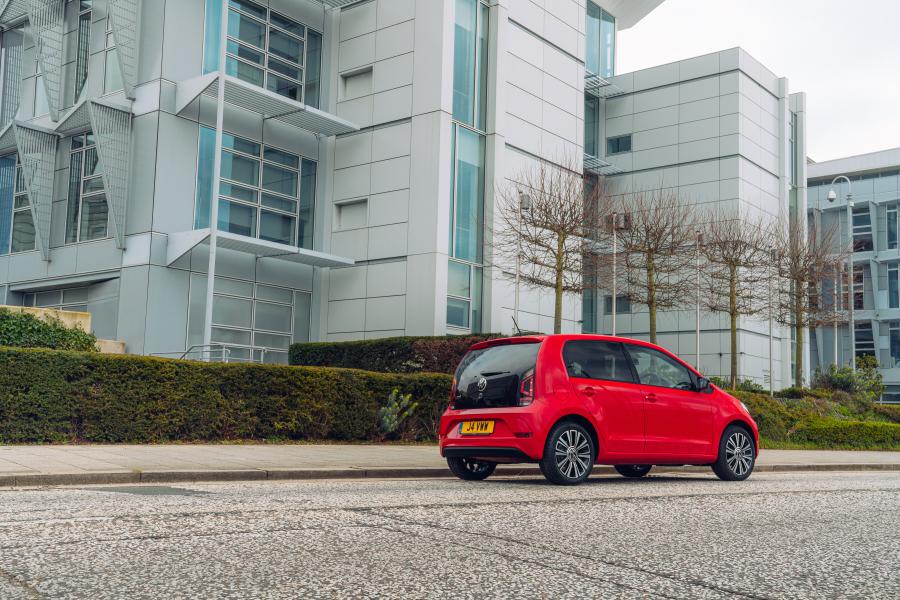  Volkswagen up! Black Edition 2020 года  (UK) (фото 14 из 40)